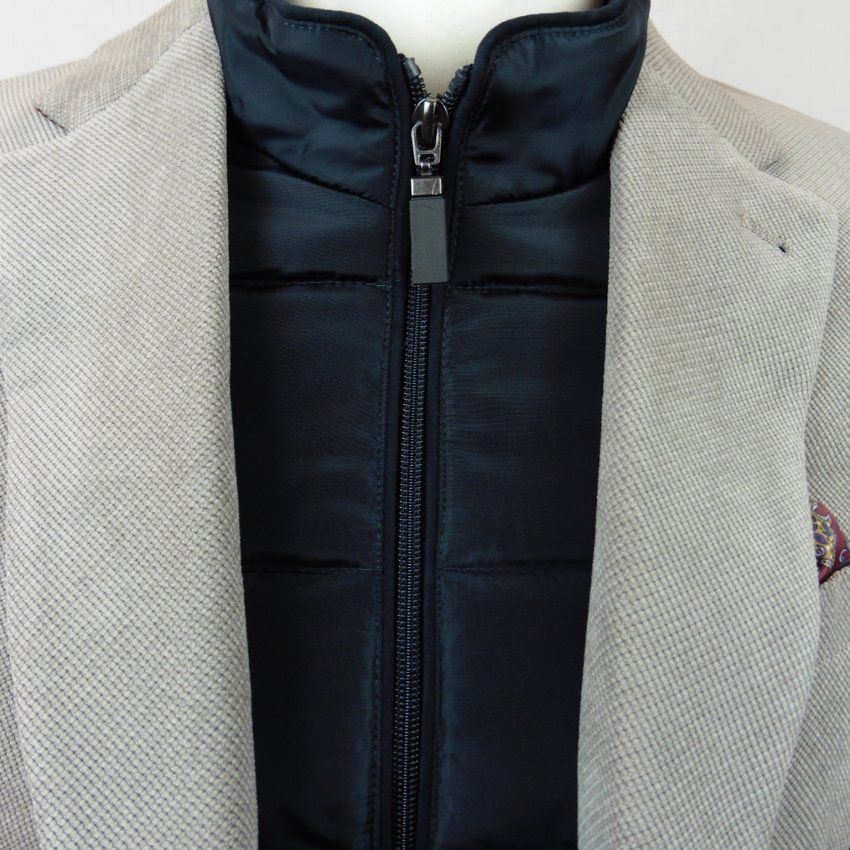 Americana beige de Alexander & Co.