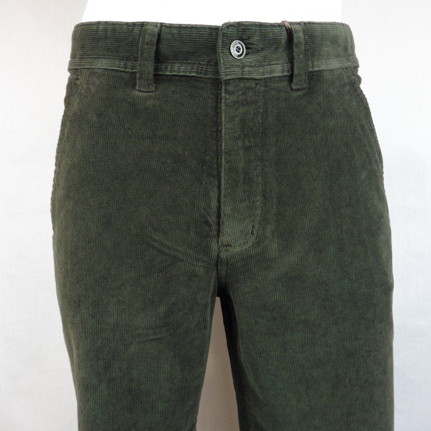 Pantalón pana verde oscuro de Tayron's
