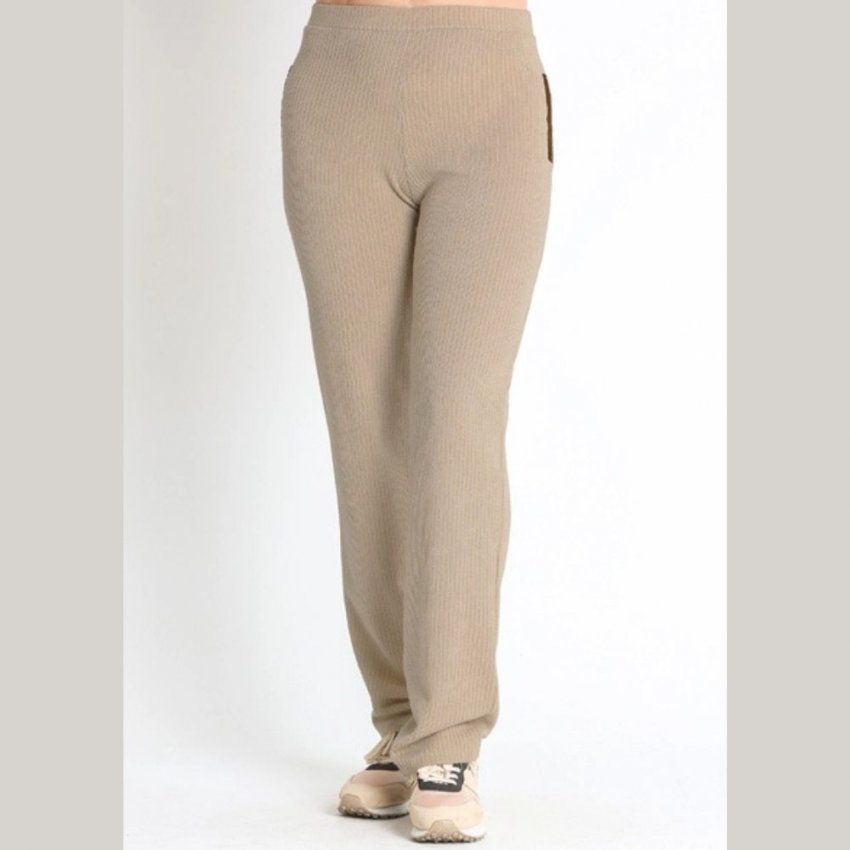 Pantalón de punto camel de Nayat