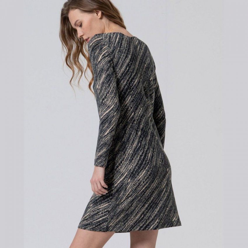 Vestido punto cálido estampado vertical diagonal de Surkana