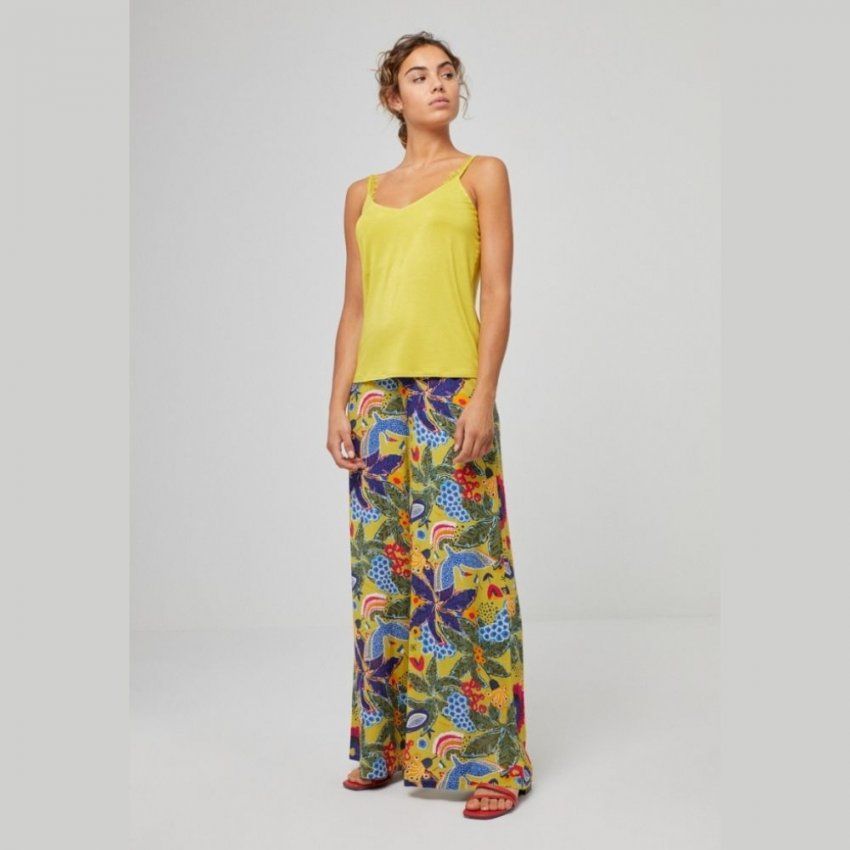 Pantalón pistacho flor grande de Surkana