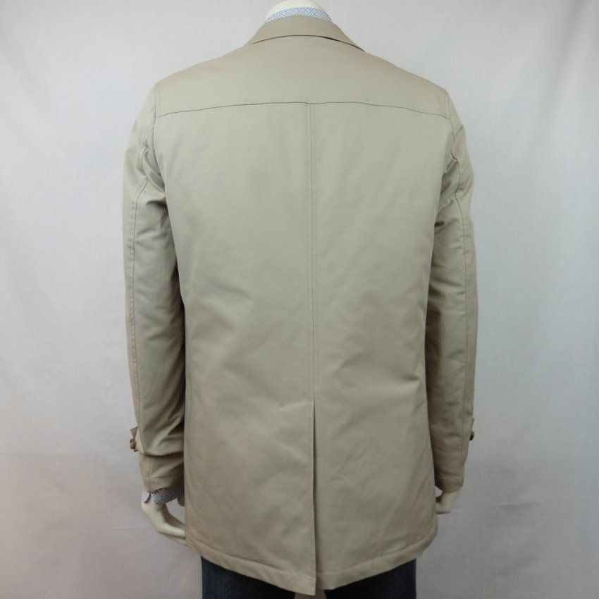 Gabardina acolchada de Alexander & Co.