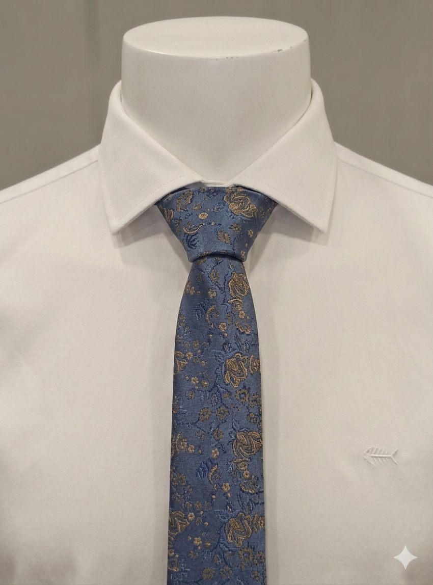 Corbata estrecha de Cencibel