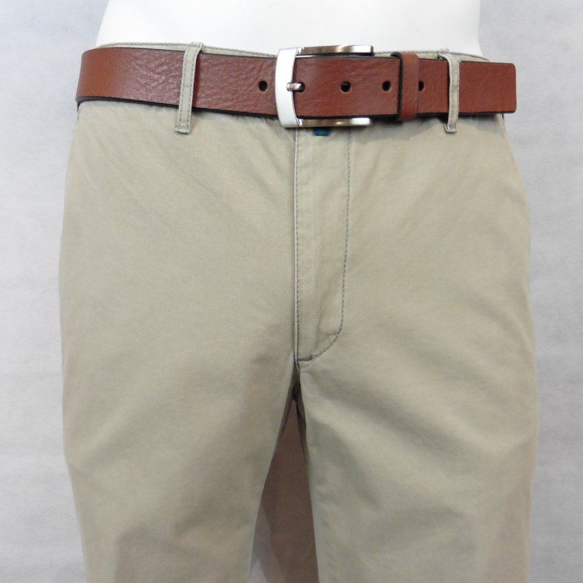 Pantalón beige de Décimo Hombre