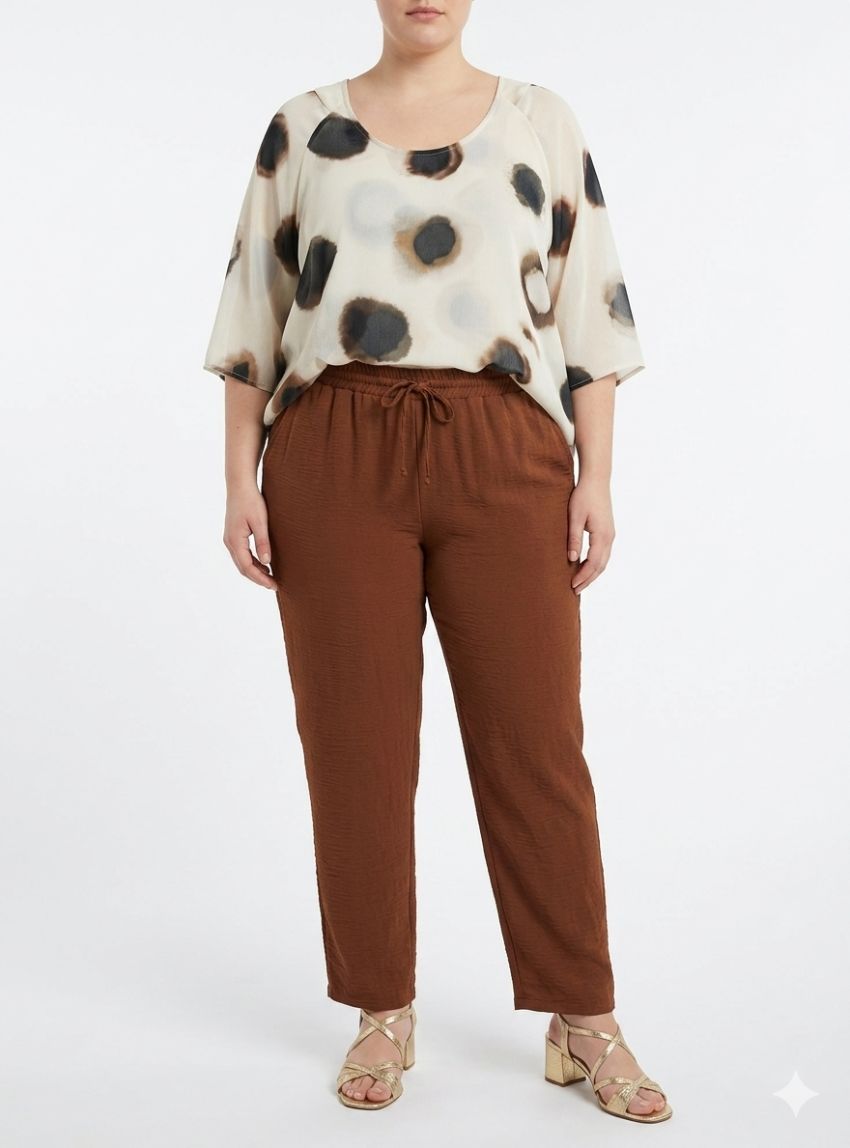 Blusa crudo manchas marrones y negras de Nayat