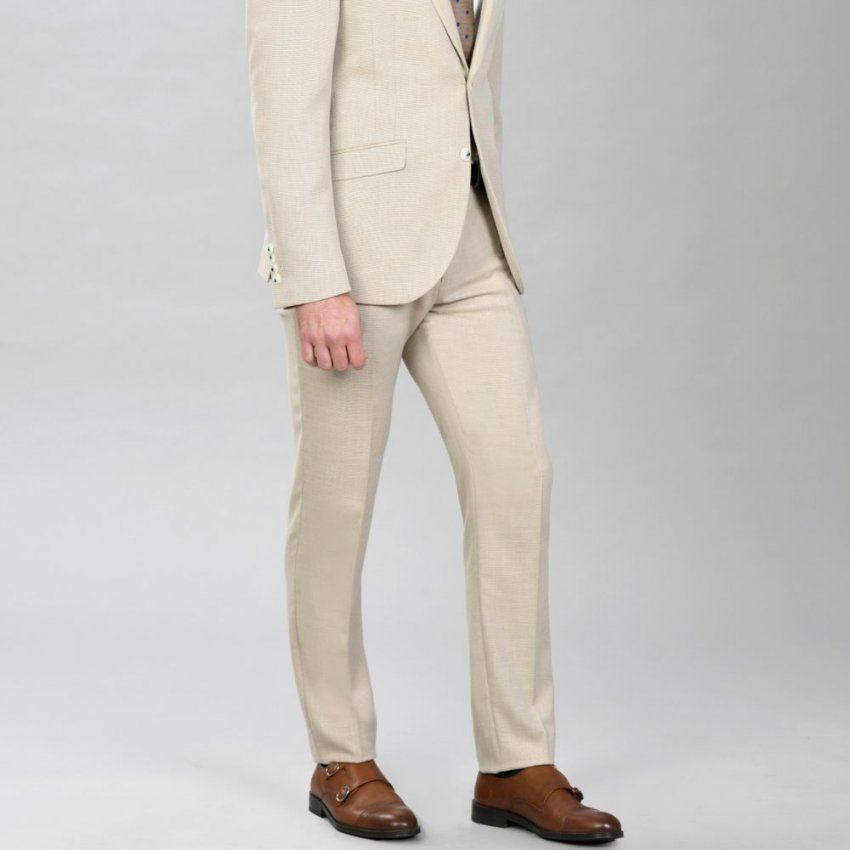 Traje beige de True Man