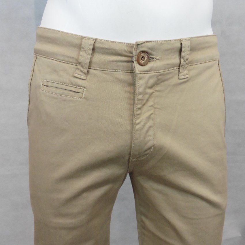 Pantalón arena de Yellow Skin