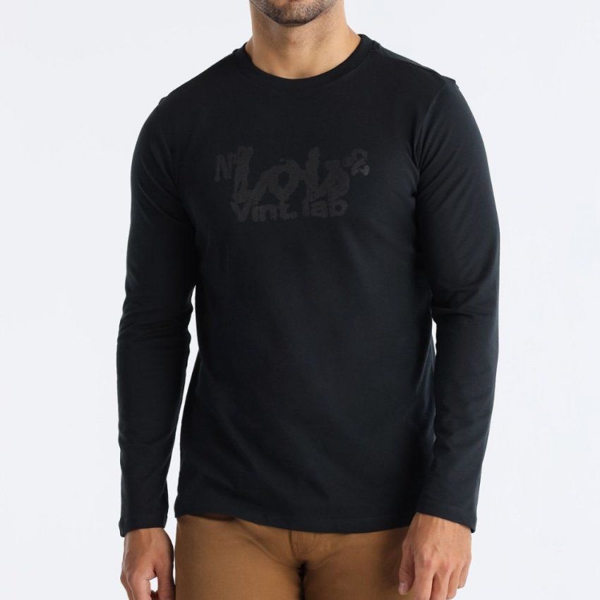 Camiseta negra letras al tono de Lois