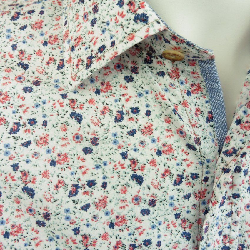 Camisa flores de Corsare