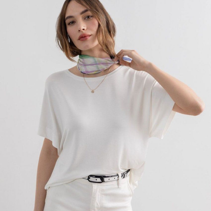 Camiseta blanca de Surkana