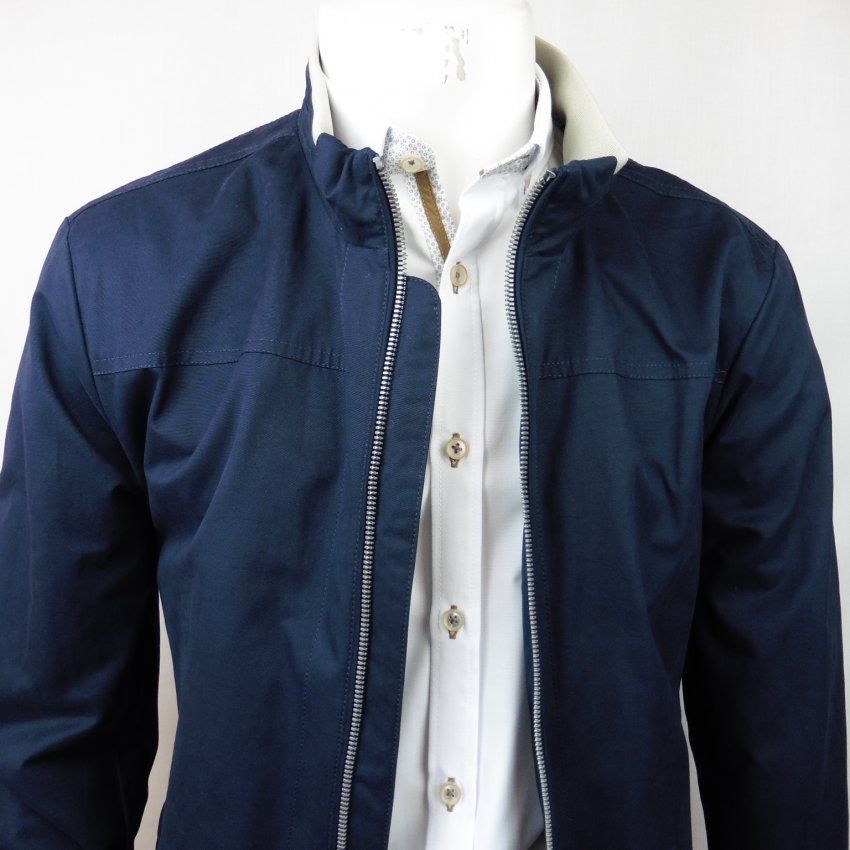 Cazadora azul marino de Dos Galgos