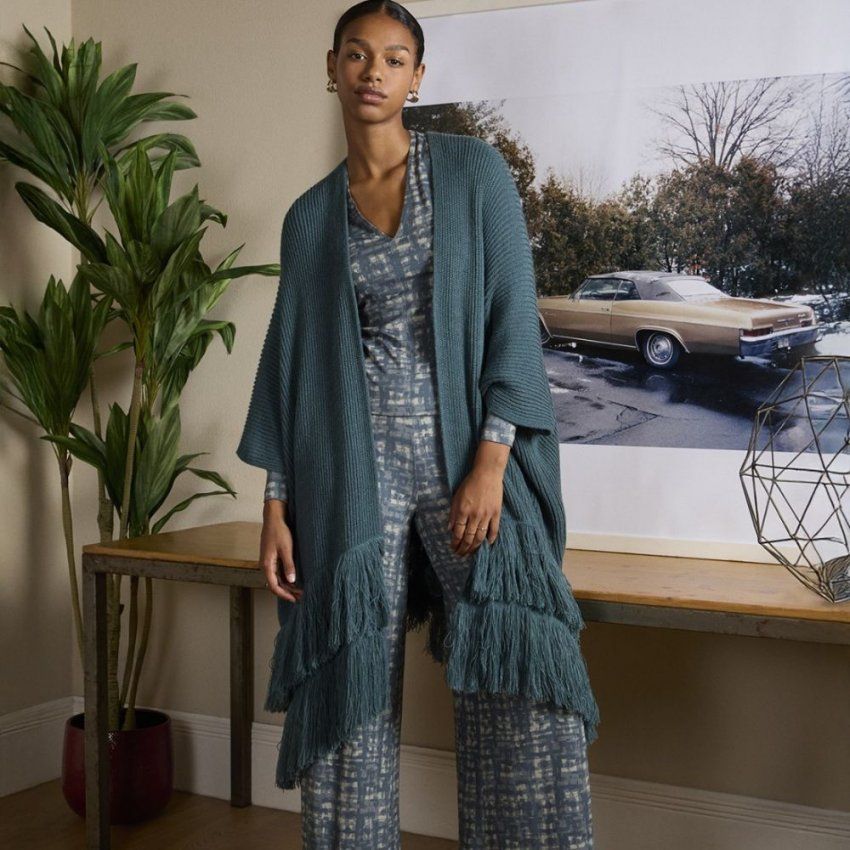 Camiseta tacto cálido estampado difuminado de Surkana