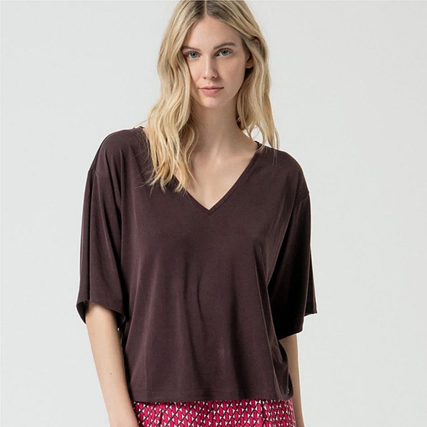 Camiseta modal marrón de Surkana
