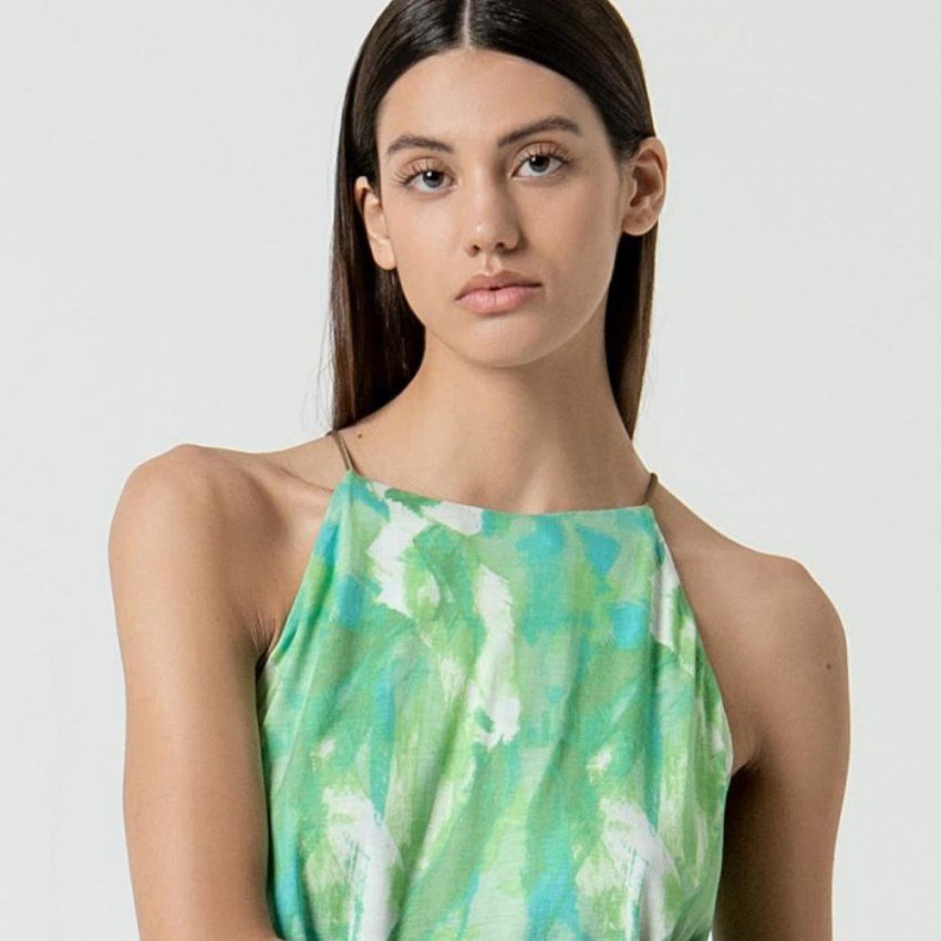 Top largo pinceladas verdes de Surkana