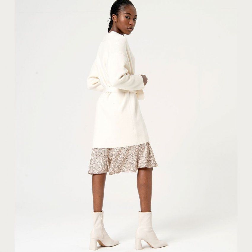 Chaqueta tricot larga crudo de Surkana