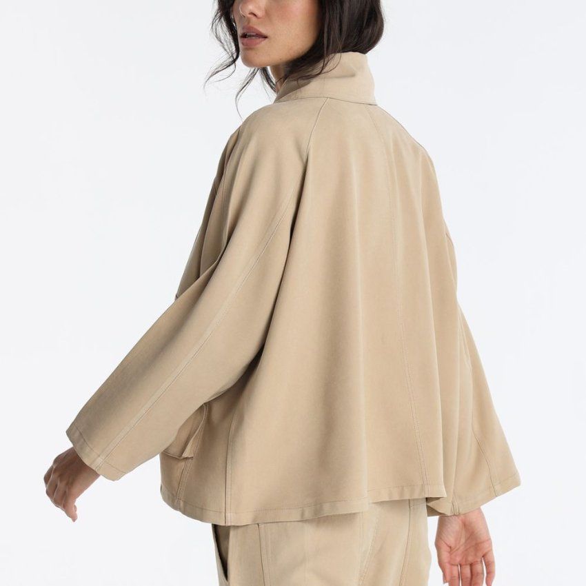 Chaqueta beige de Lois