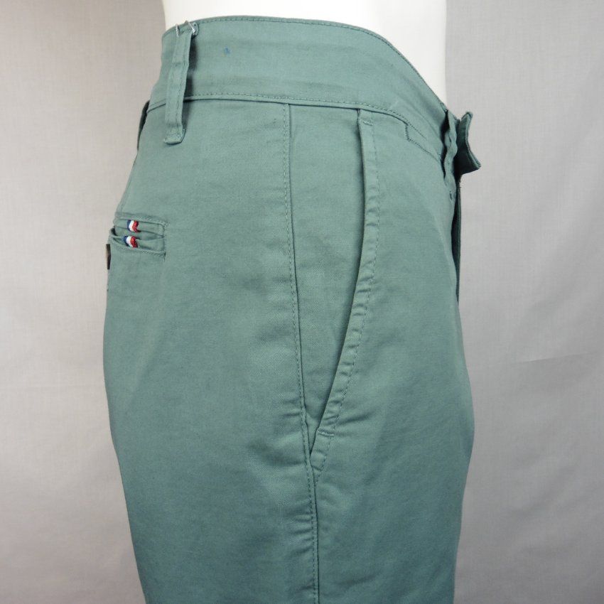 Pantalón verde de West
