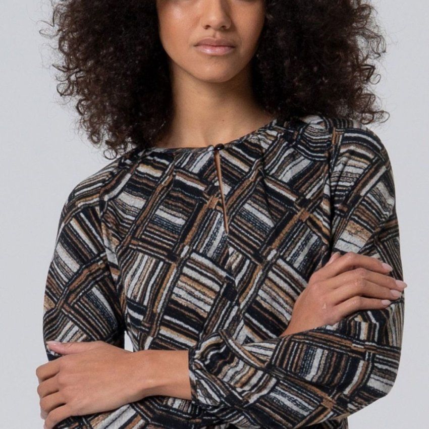 Camiseta punto cálido estampado cuadros de Surkana