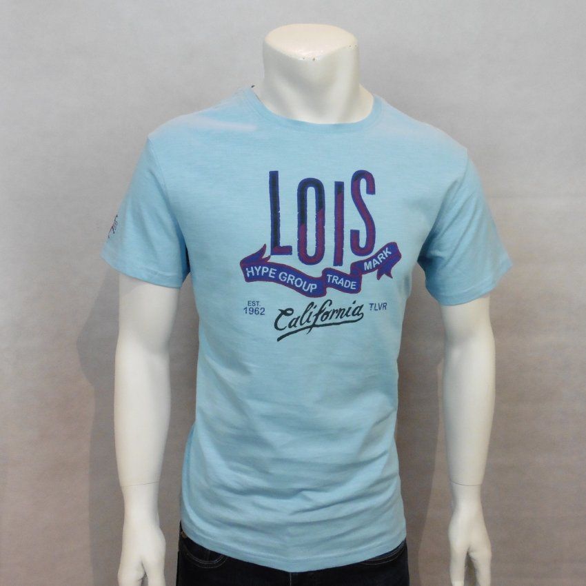 Camiseta celeste de Lois