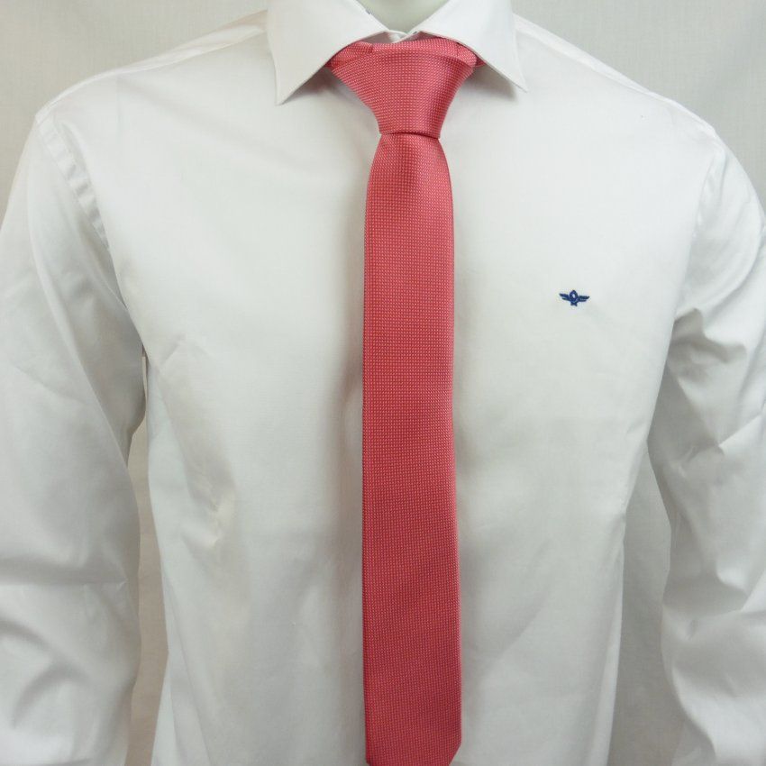 Corbata roja con mini puntos blancos de Boccola