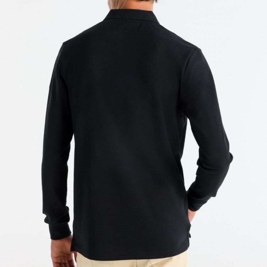 Polo negro de Lois