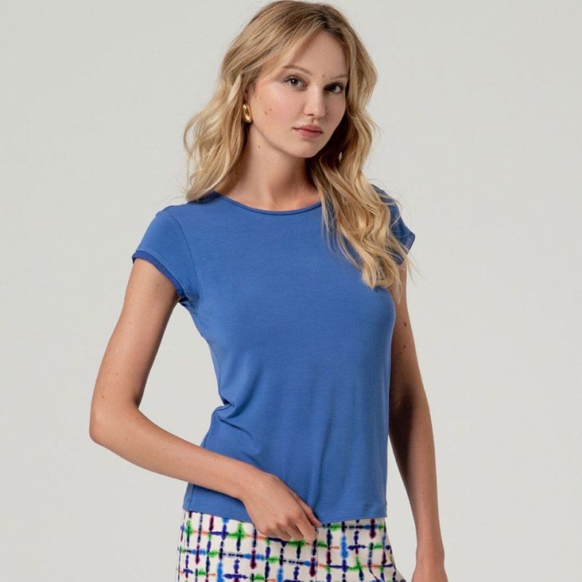 Camiseta azul de Surkana