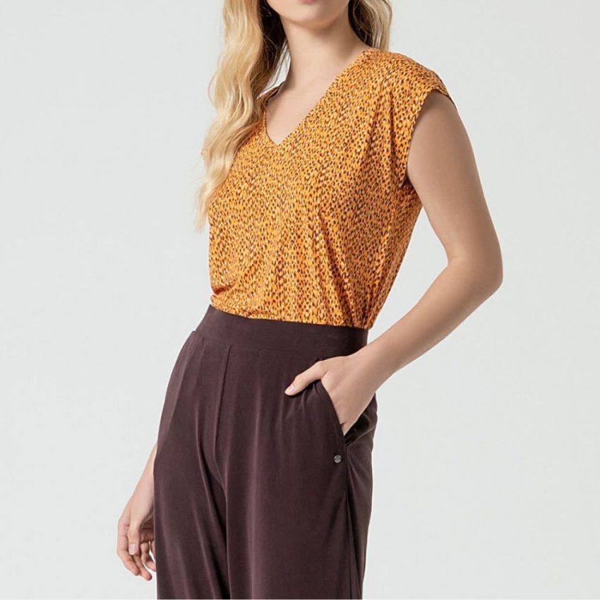 Pantalón modal marrón de Surkana