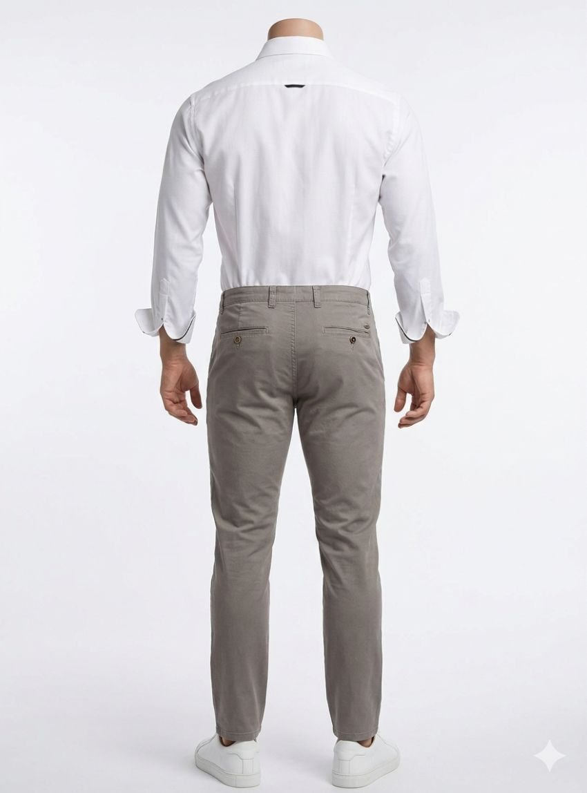 Pantalón gris de Tayron's