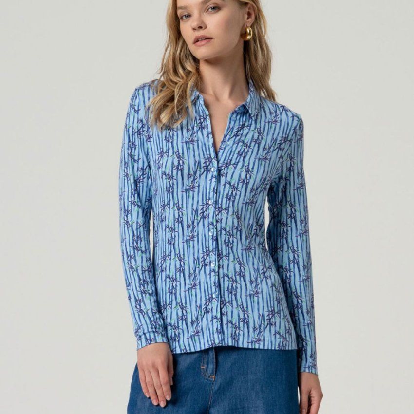 Camisa de punto estampado azul de Surkana