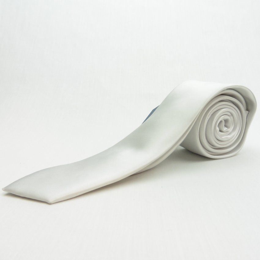 Corbata estrecha blanca de Boccola