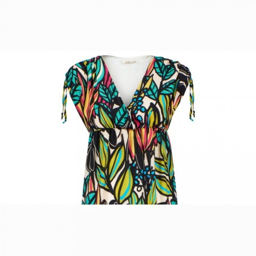 Blusa hojas grandes de Yes Zee