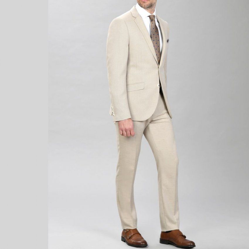 Traje beige de True Man