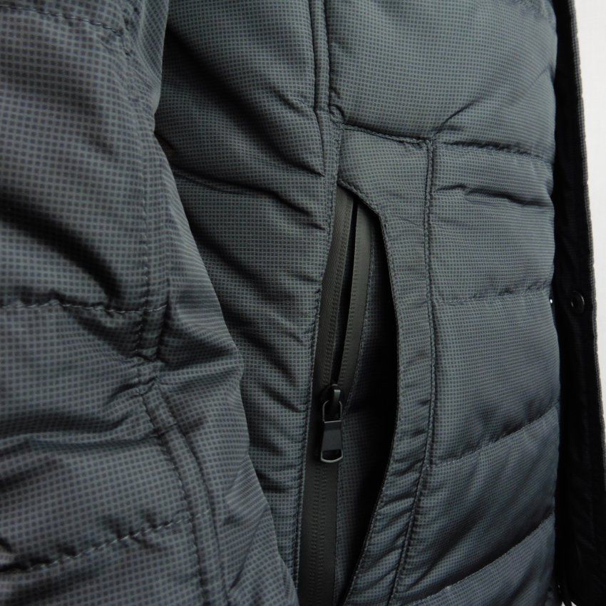 Chaquetón gris de Alexander & Co
