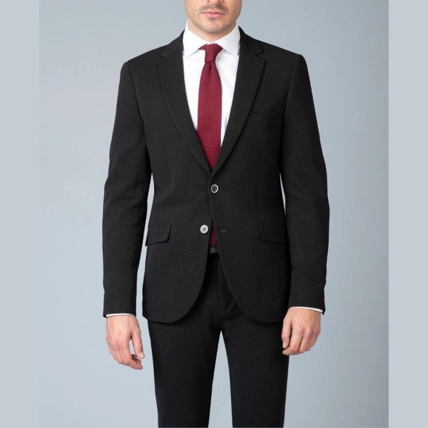 Traje negro de Alexander & Co.