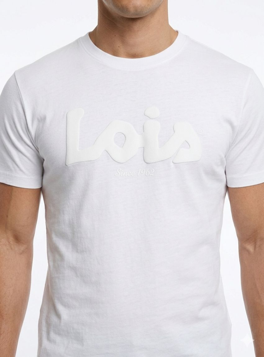 Camiseta blanca letras al tono de Lois