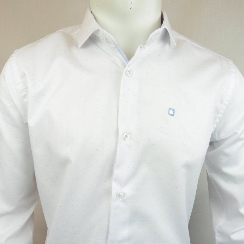 Camisa blanca topo celeste de Yellow Skin