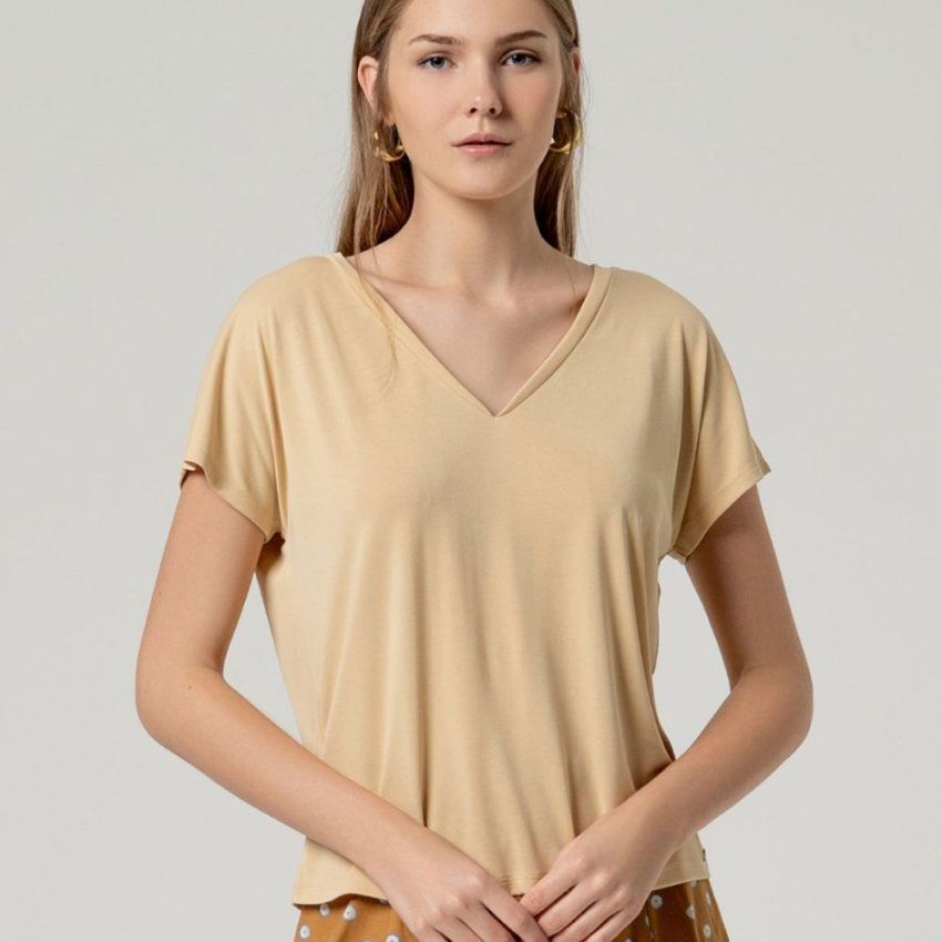 Camiseta modal vainilla de Surkana
