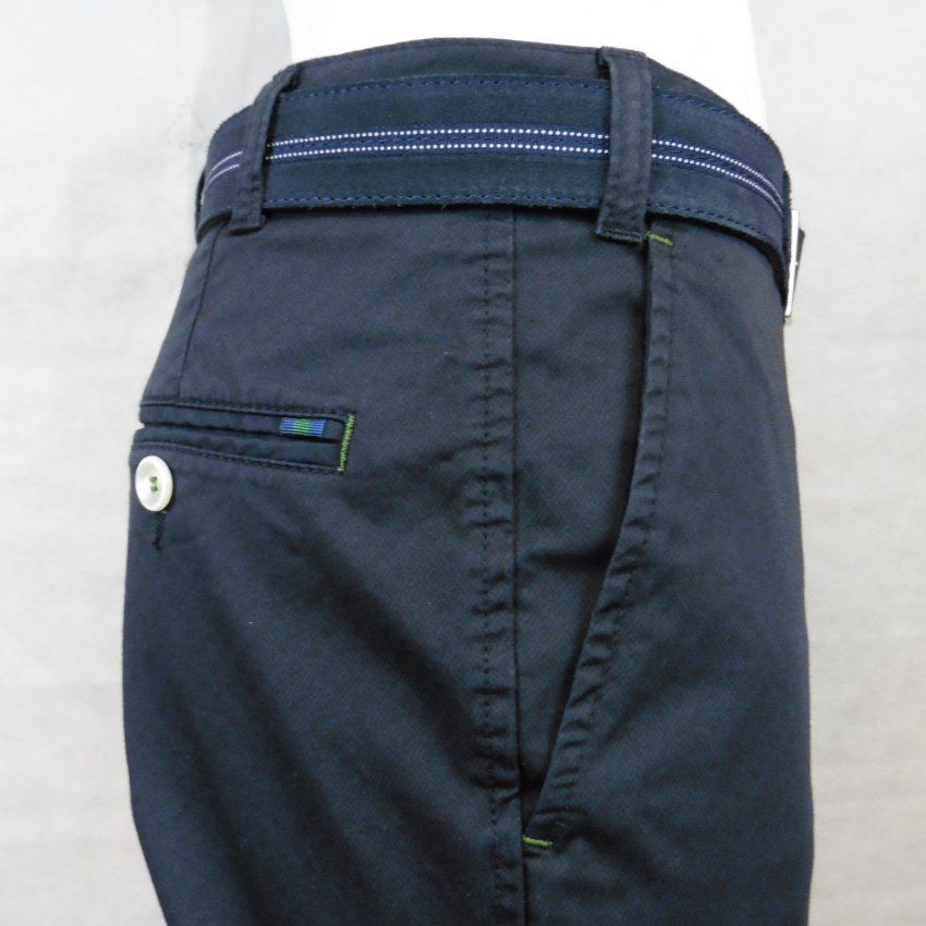 Pantalón azúl oscuro de Décimo Hombre