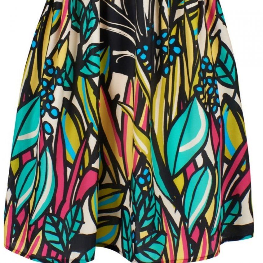 Blusa hojas grandes de Yes Zee