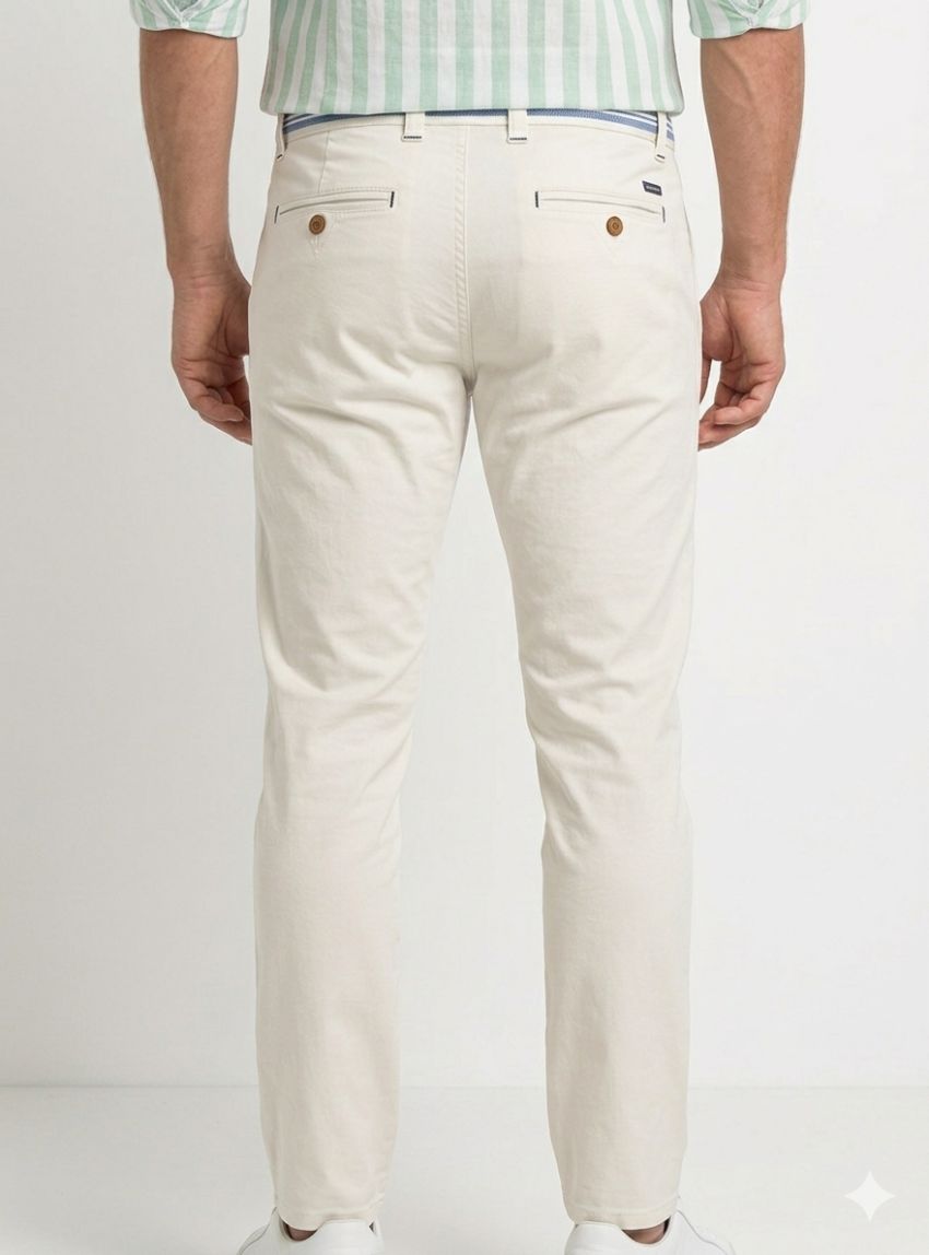 Pantalón blanco de Yellow Skin