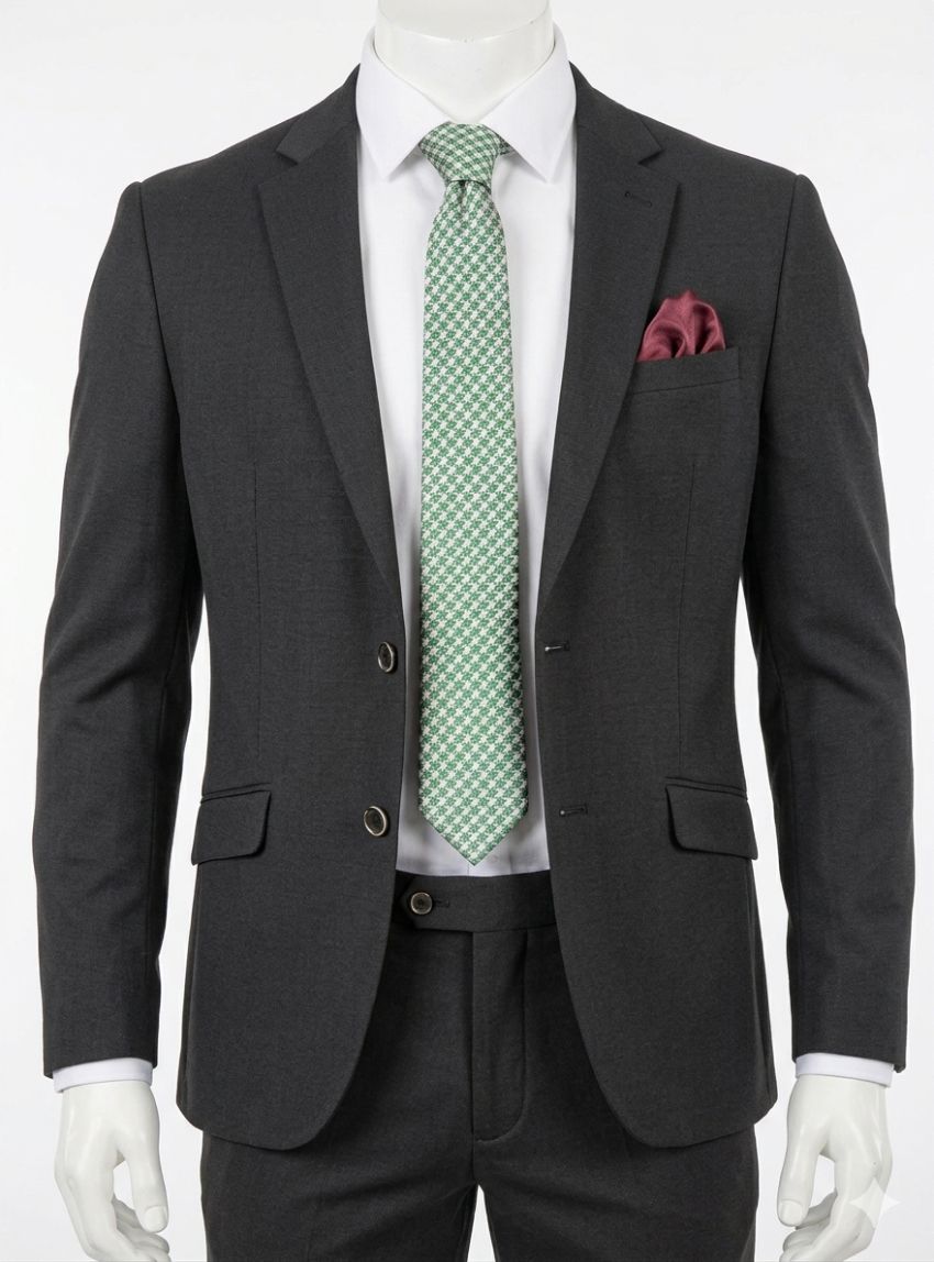 Traje negro de Alexander & Co.
