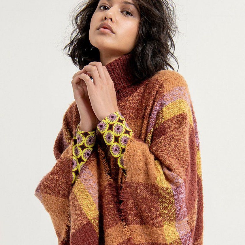 Poncho cuadros de Surkana