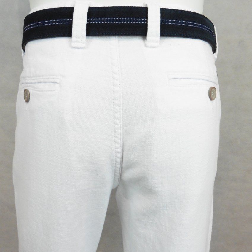 Pantalón blanco de Tayron's