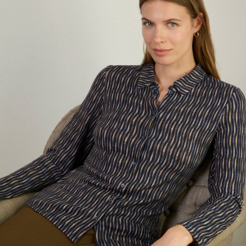 Camisa de punto cálido estampado vertical de Surkana