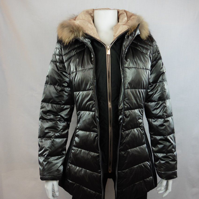 Chaquetón brillo de Yes Zee