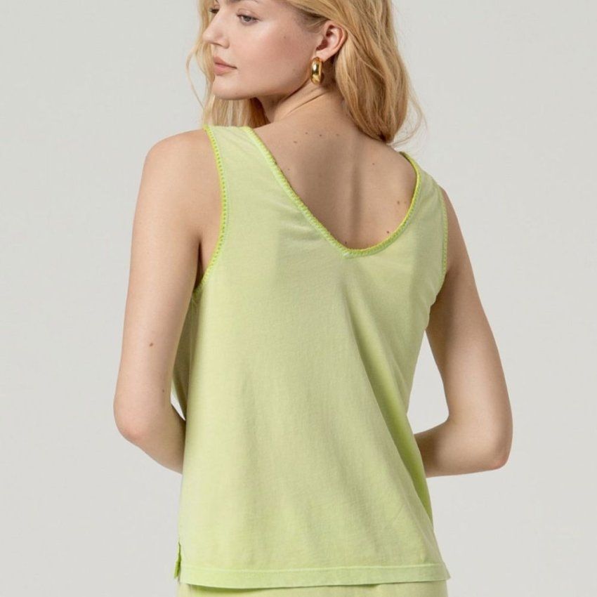 Camiseta algodón tirantes lima de Surkana