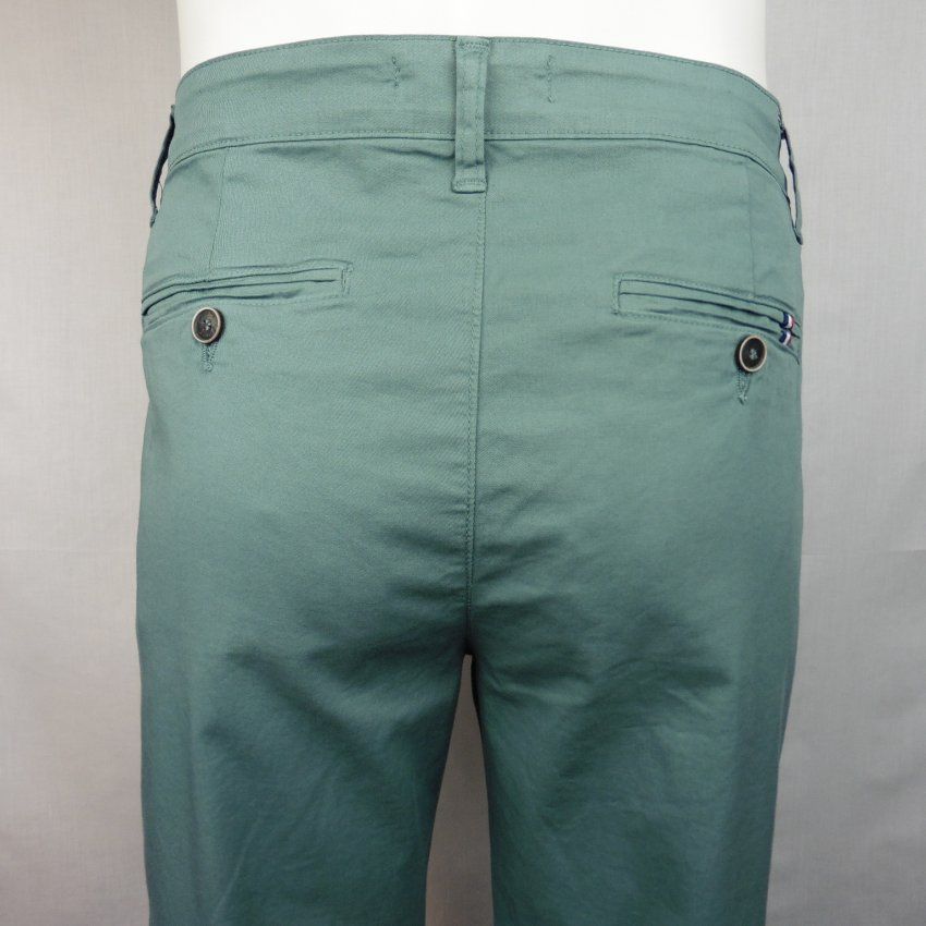 Pantalón verde de West
