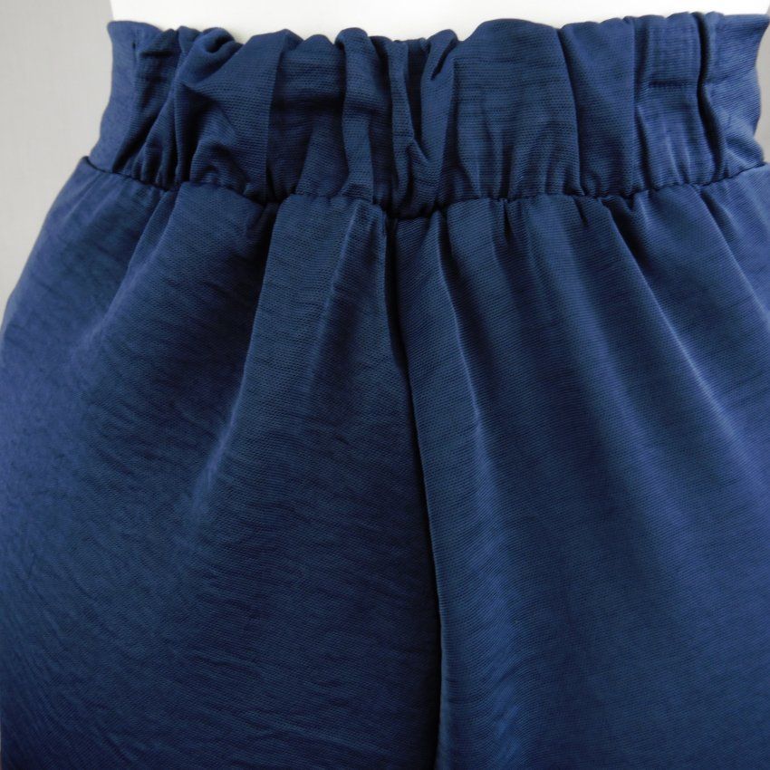Pantalón tobillero tela marino de SPG Woman