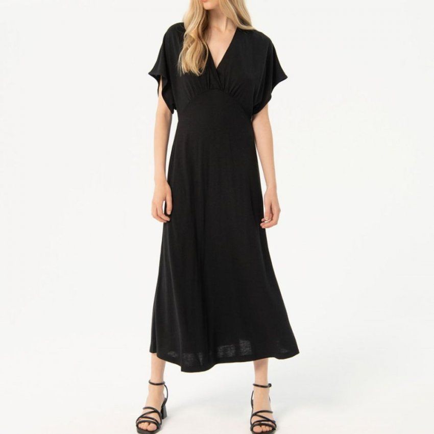 Vestido largo negro de Surkana