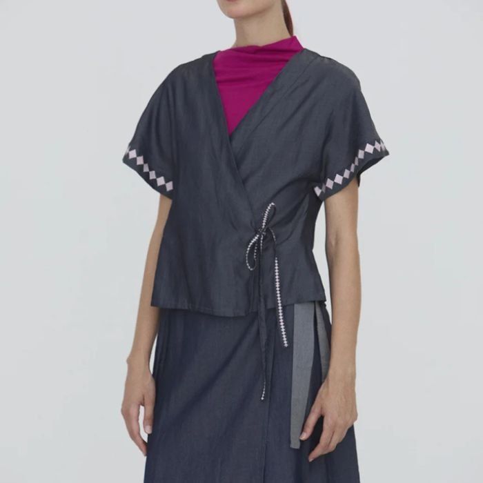 Blusa cruzada tencel de WNT Collection